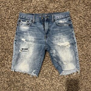 American Eagle Distress Jean Short